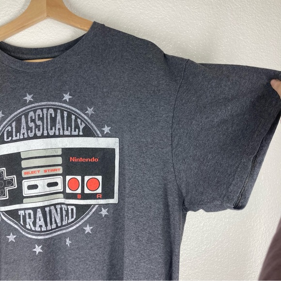 Nintendo Classically Trained XL Charcoal Gray T Shirt 50/50 Graphic Gamer Tee - Picture 4 of 11